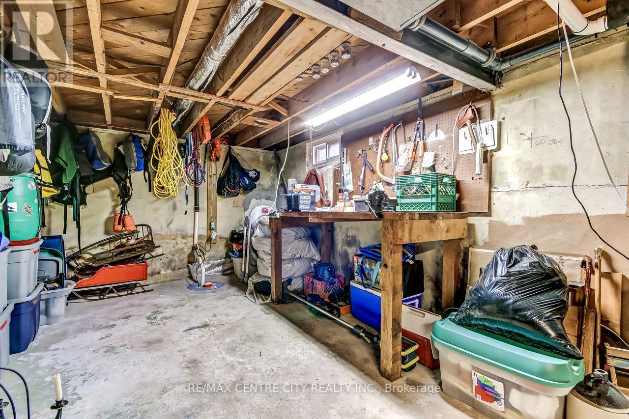 19 Rapelje Street Property Photo 15