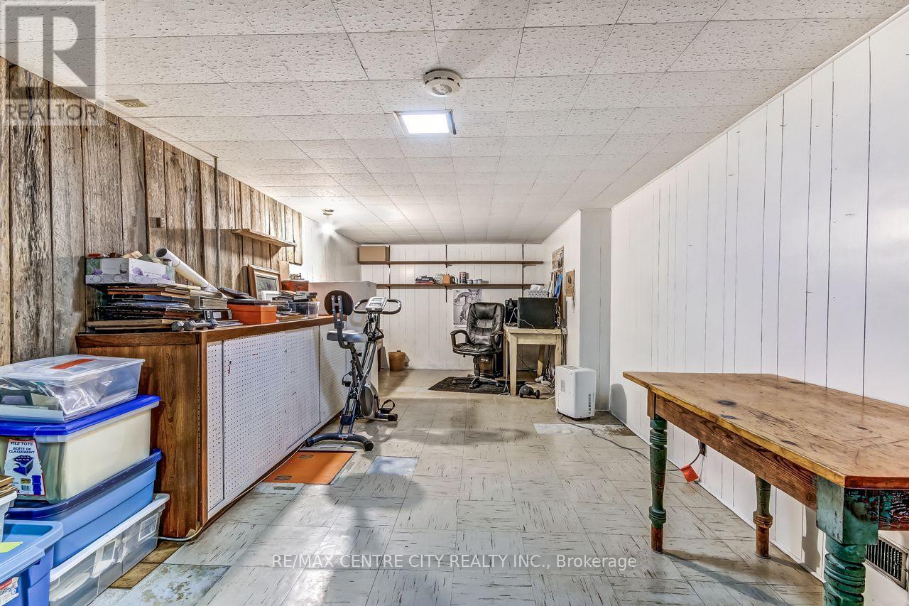 19 Rapelje Street Property Photo 17