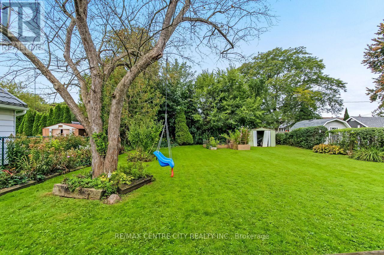 19 Rapelje Street Property Photo 18