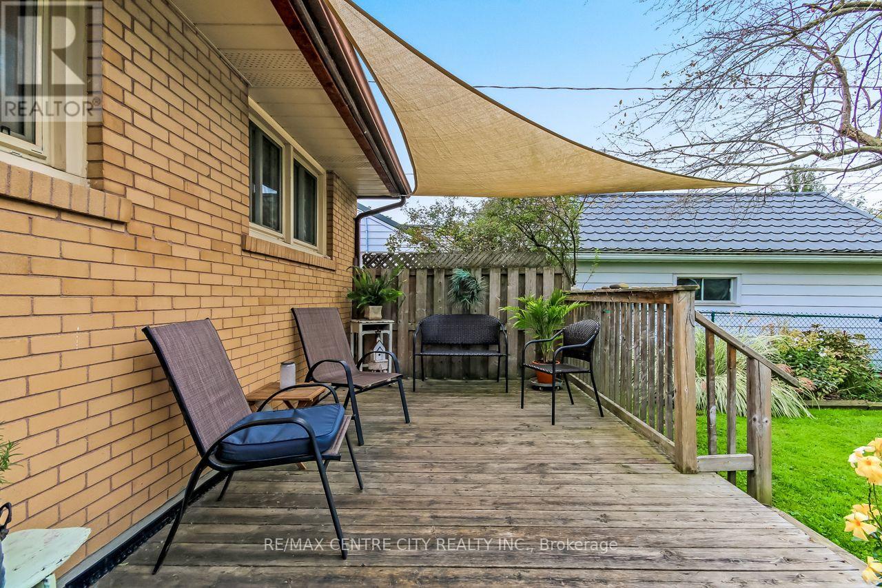 19 Rapelje Street Property Photo 21