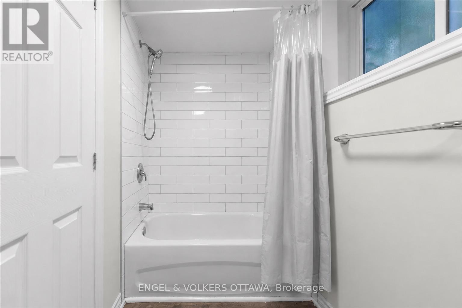 B - 616 Browning Avenue Property Photo 14