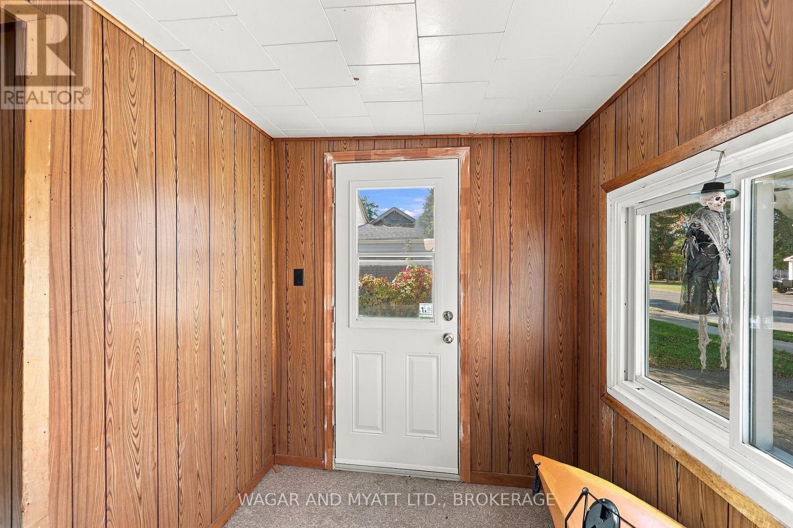 120 Prince Street Property Photo 9