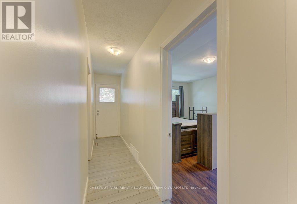 8 Marshall Street Property Photo 14