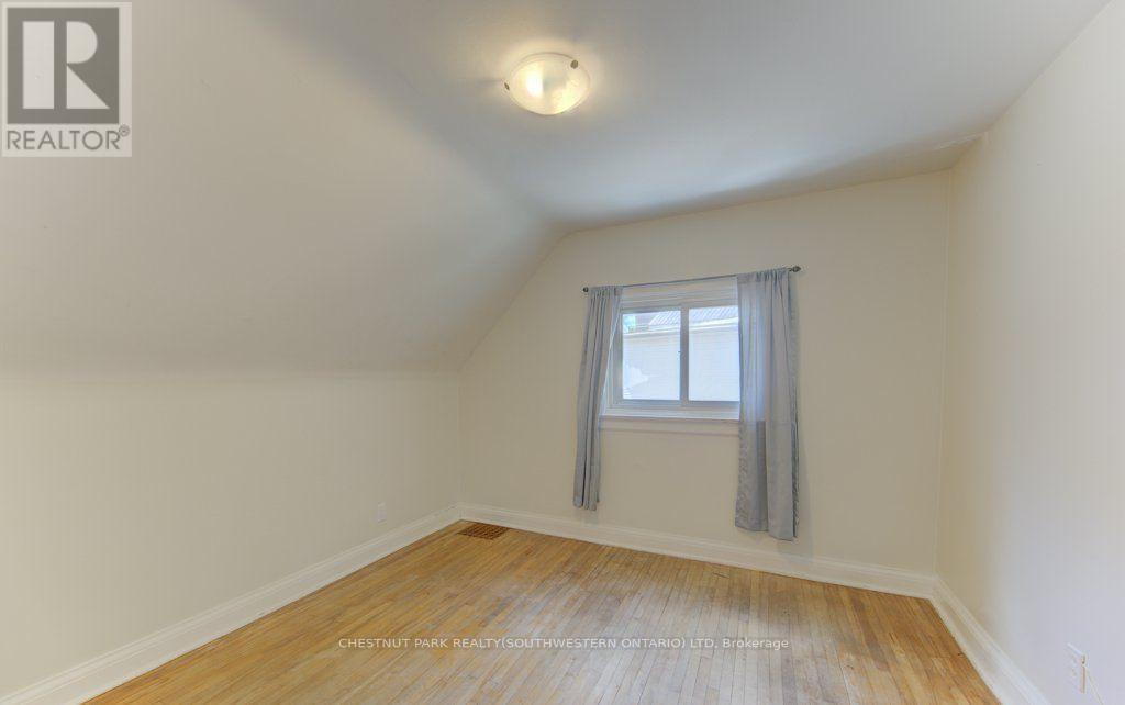 8 Marshall Street Property Photo 19
