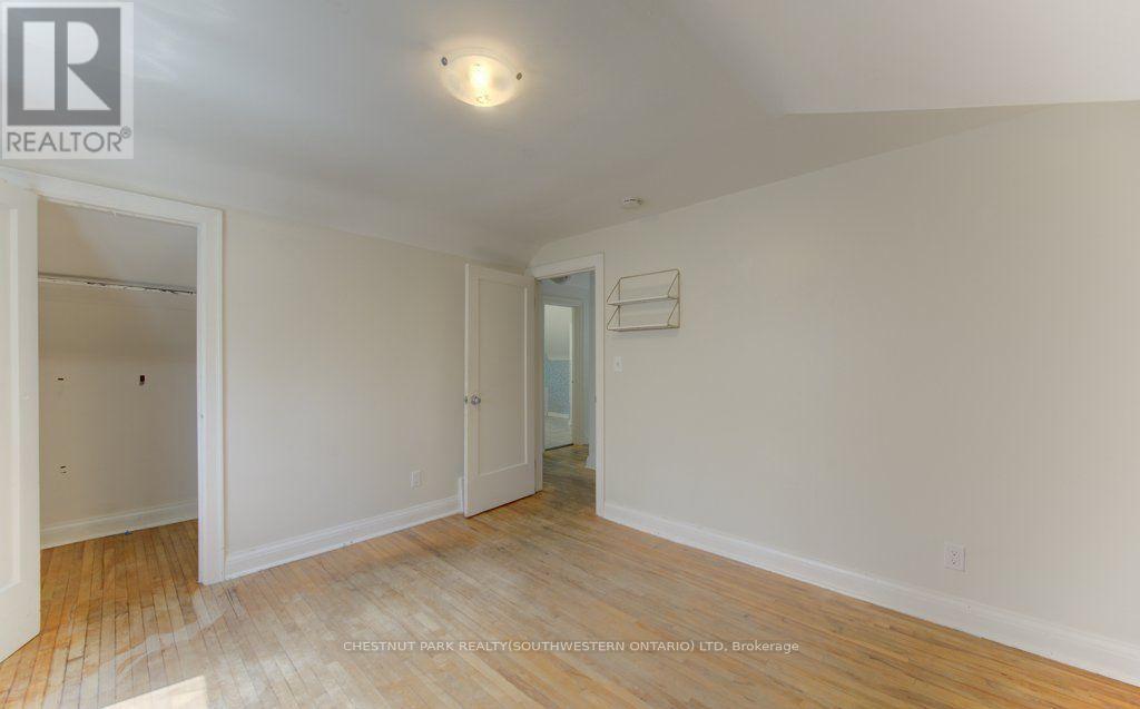 8 Marshall Street Property Photo 24