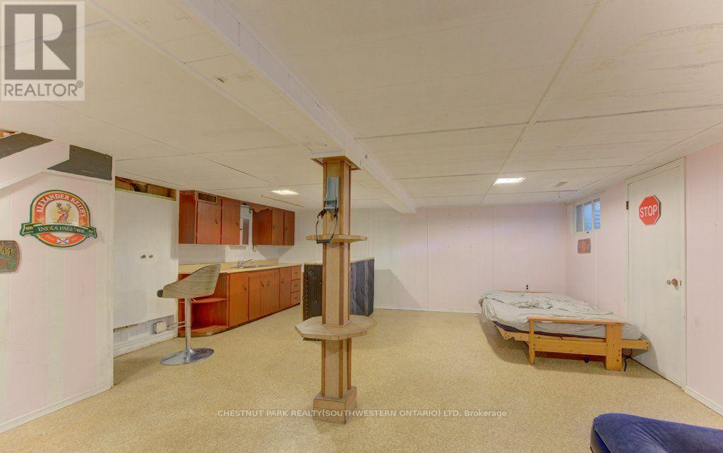 8 Marshall Street Property Photo 26