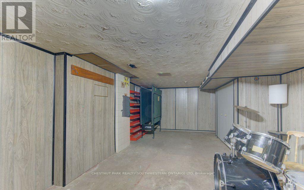 8 Marshall Street Property Photo 28