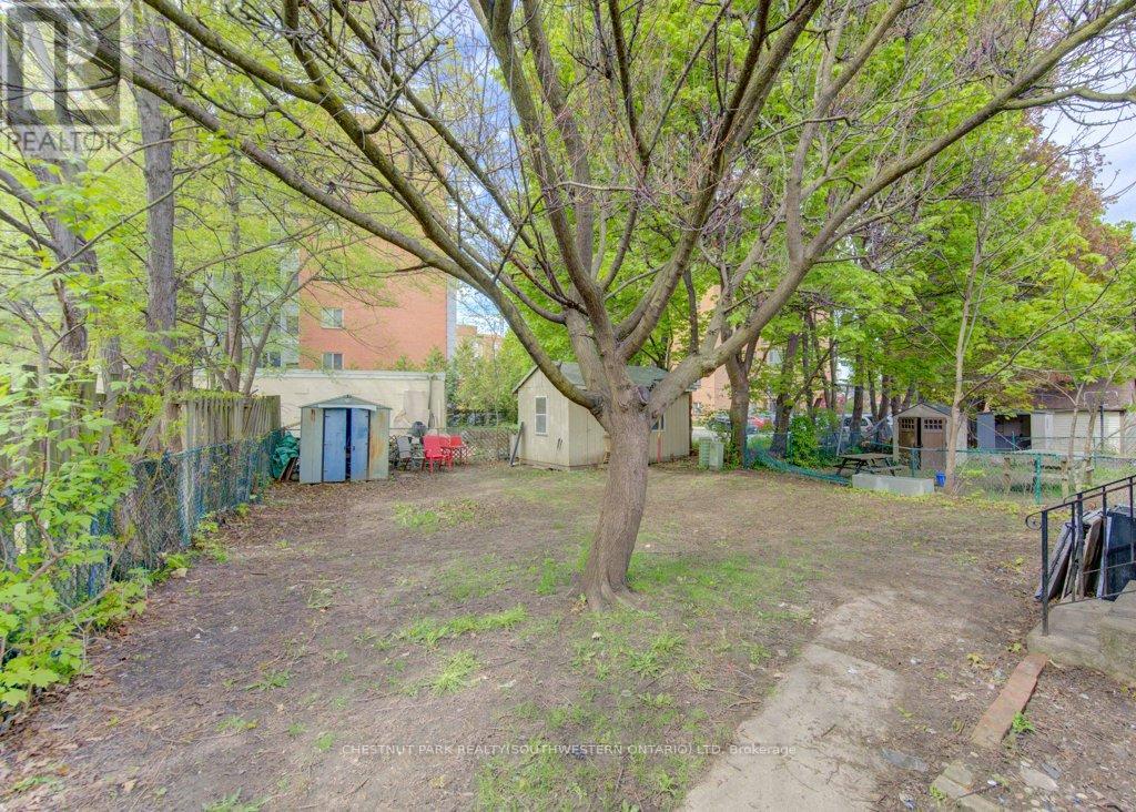 8 Marshall Street Property Photo 29