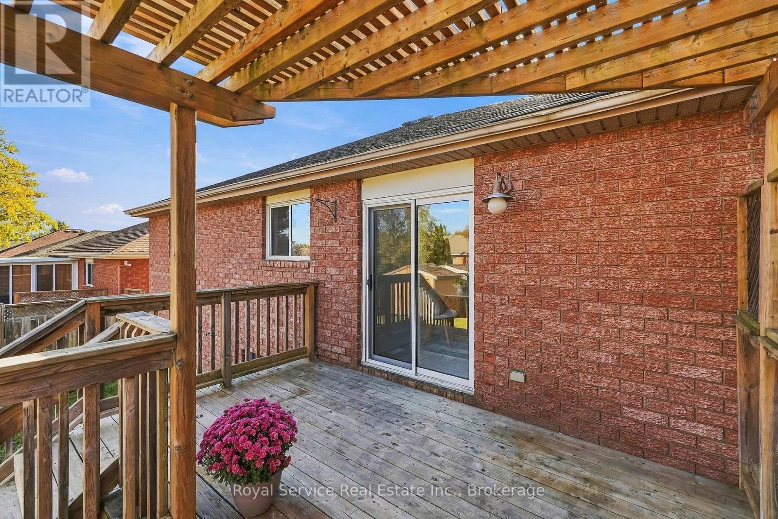 432 Duffy Street Property Photo 35