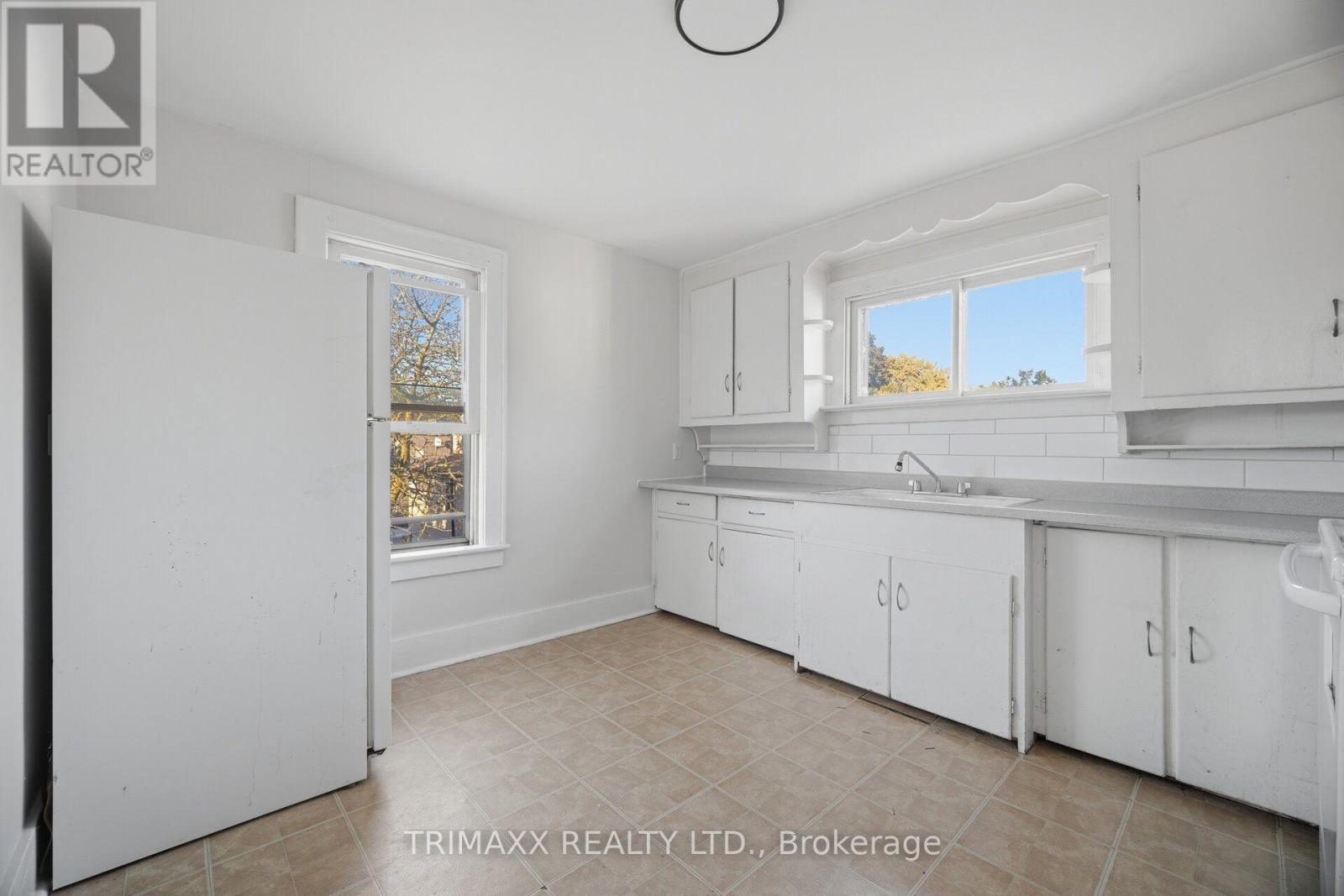 28 Fifth Street Property Photo 7