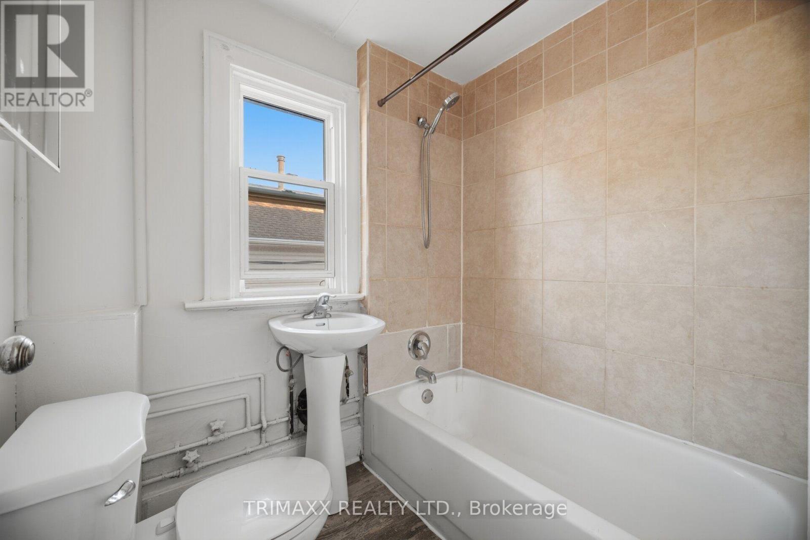 28 Fifth Street Property Photo 16