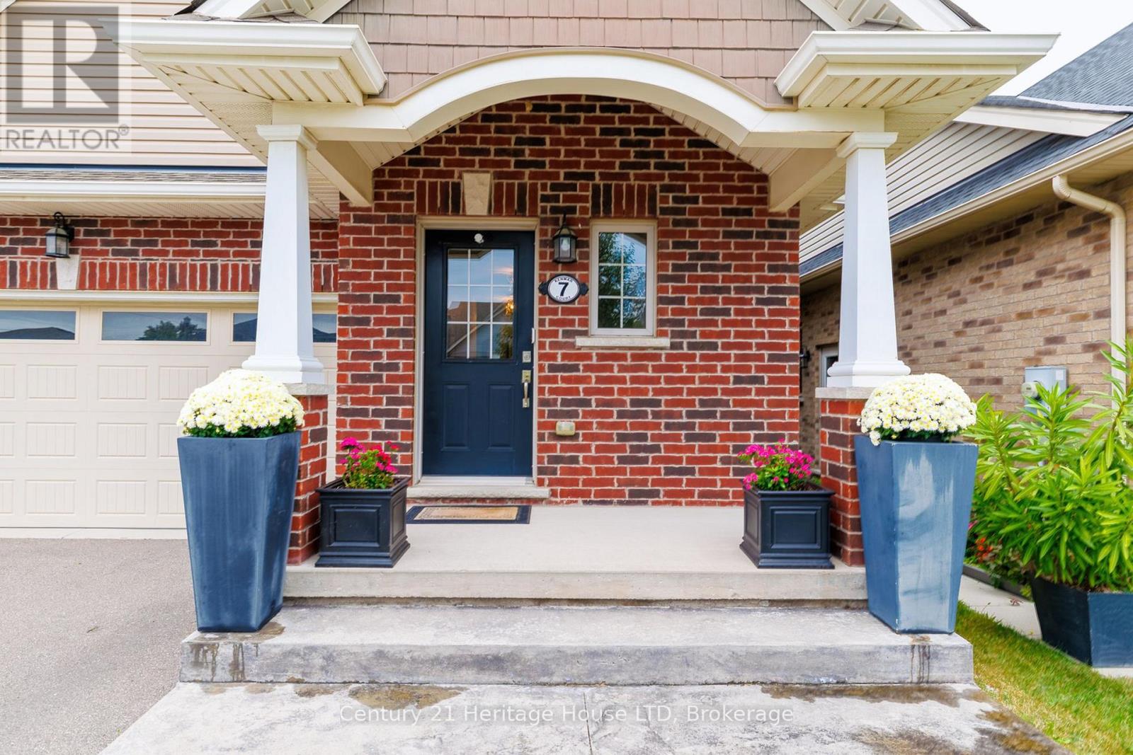 7 Kenmar Court Property Photo 3