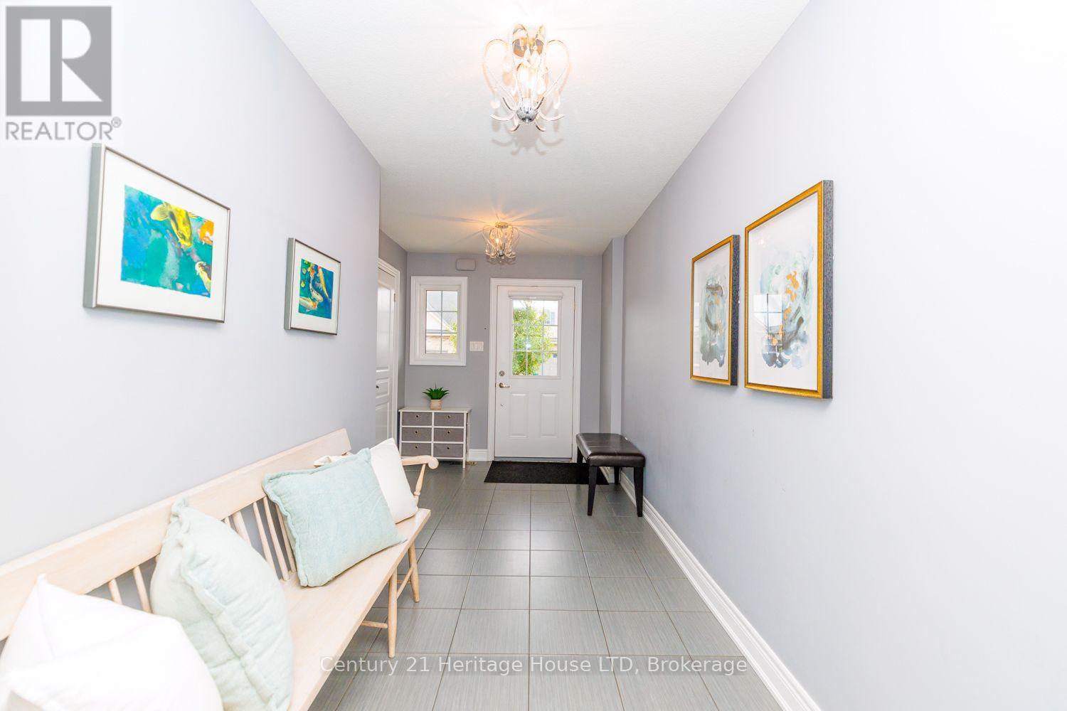 7 Kenmar Court Property Photo 5