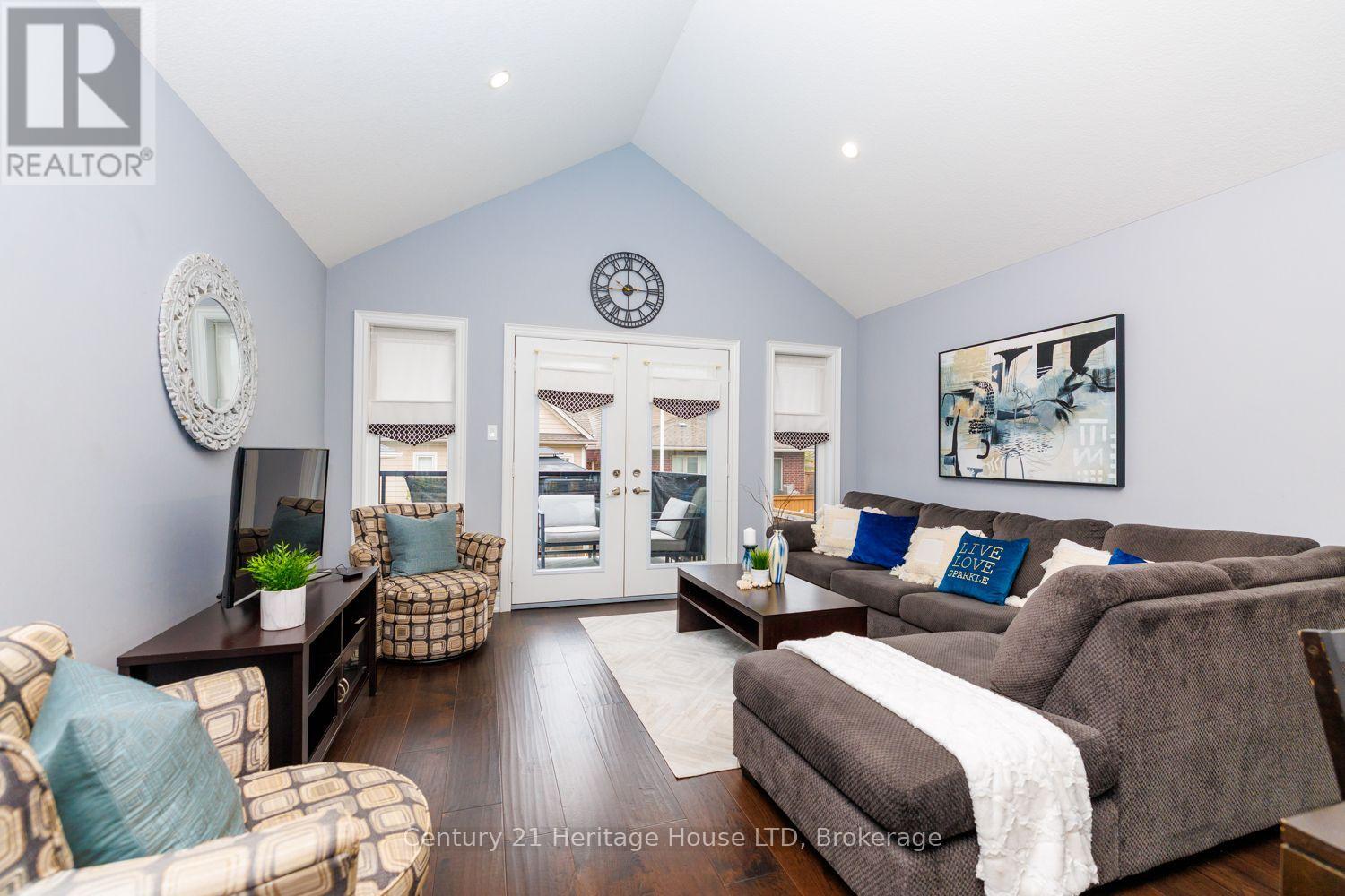 7 Kenmar Court Property Photo 12