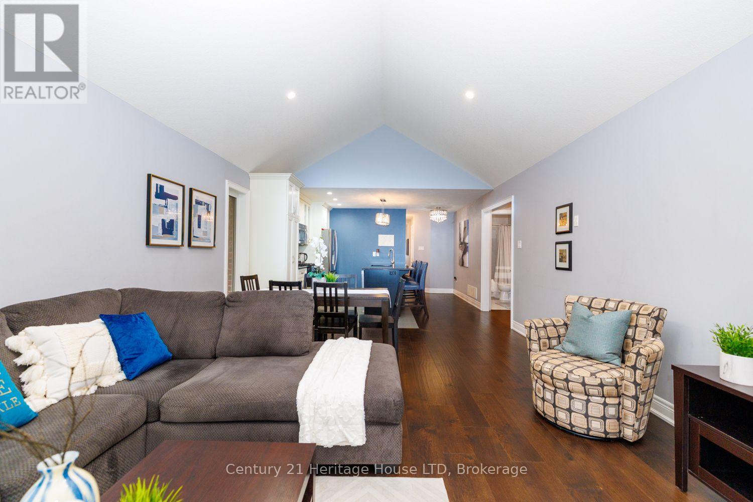 7 Kenmar Court Property Photo 14