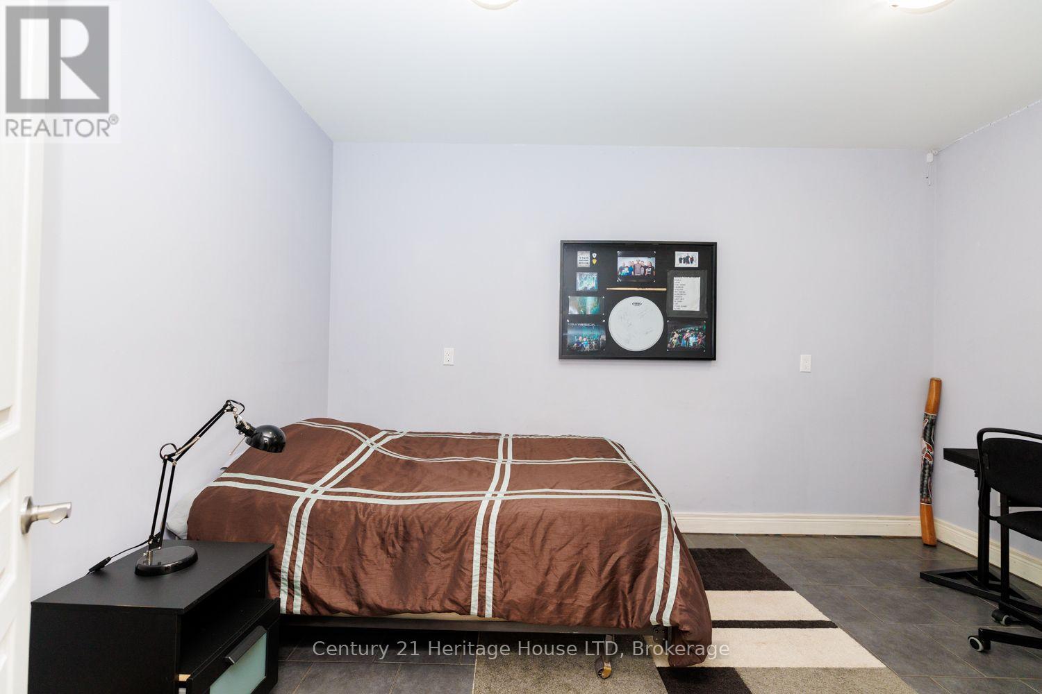 7 Kenmar Court Property Photo 31
