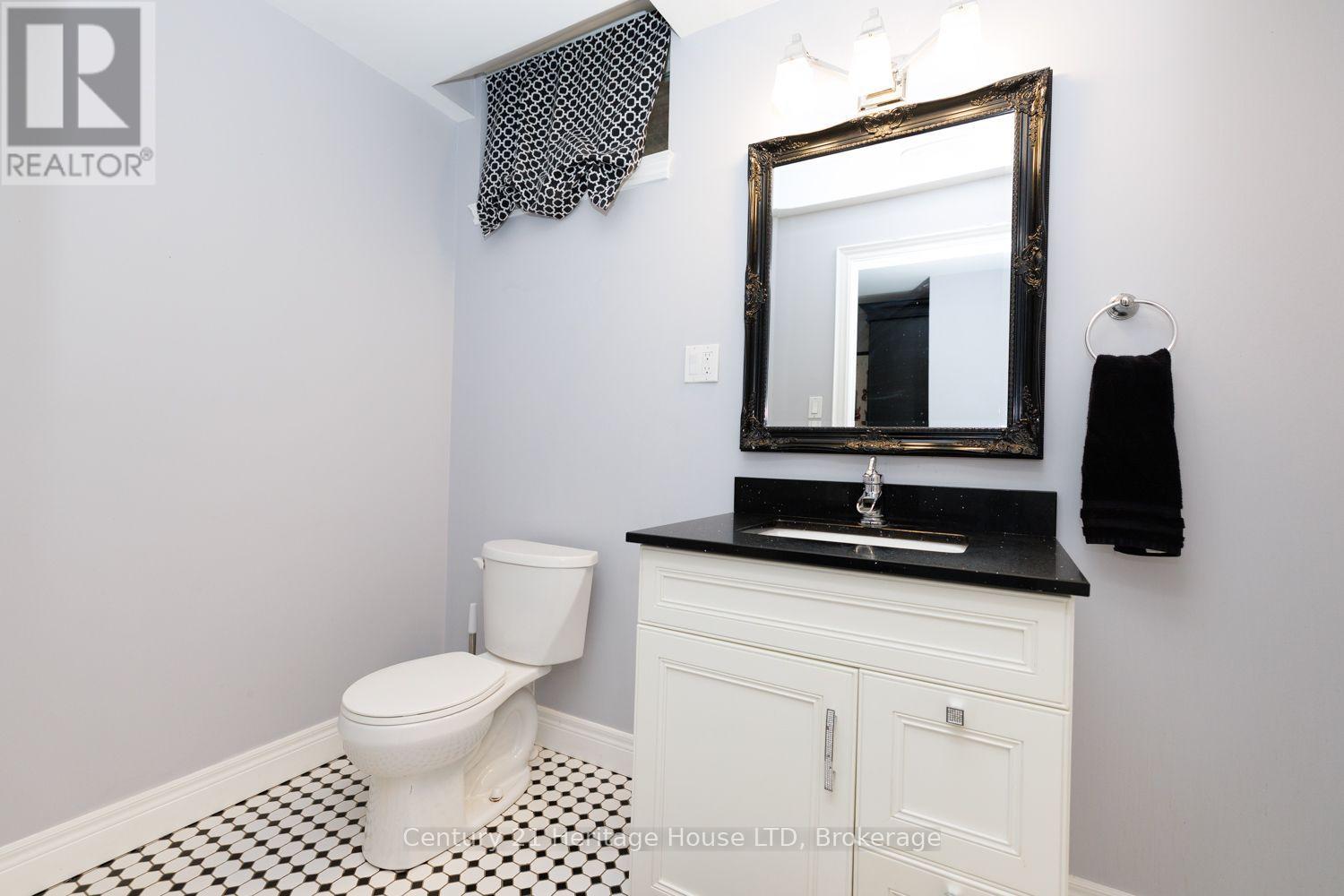 7 Kenmar Court Property Photo 32