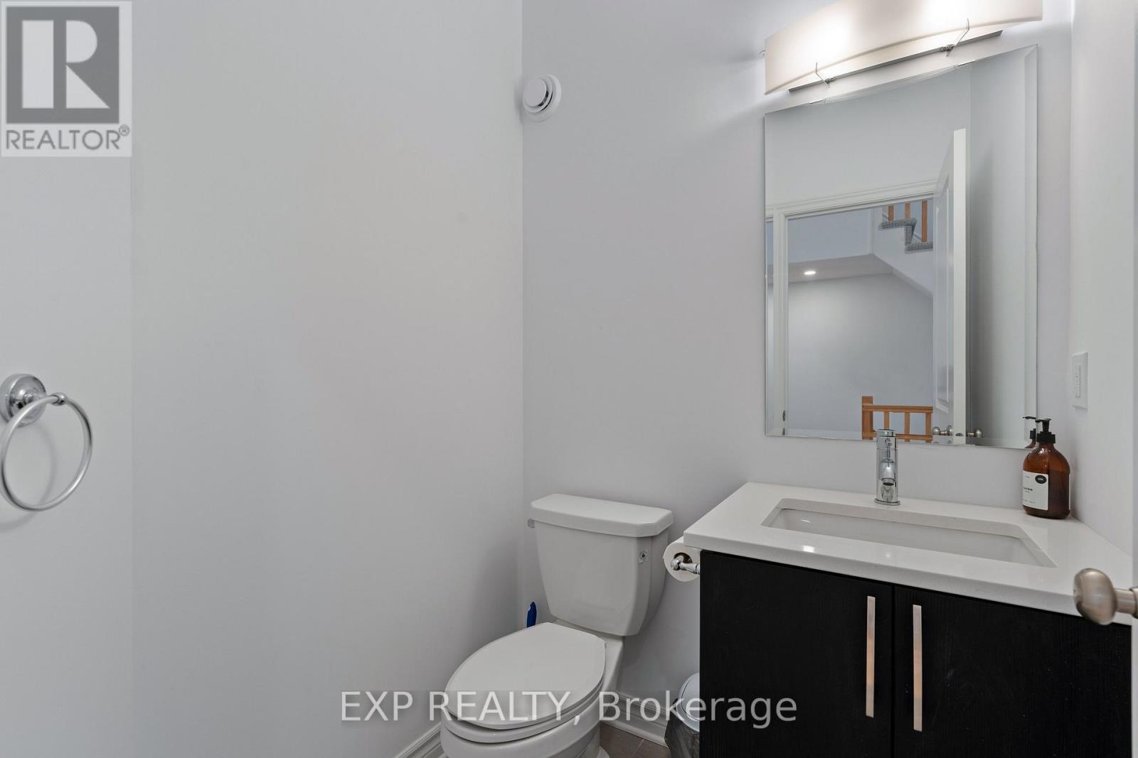 677 Cordelette Circle Property Photo 4