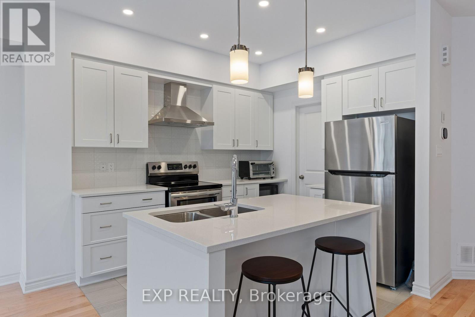 677 Cordelette Circle Property Photo 12