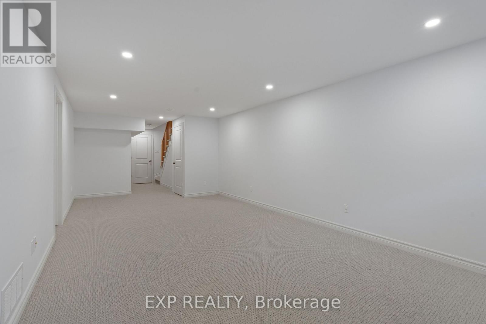 677 Cordelette Circle Property Photo 27