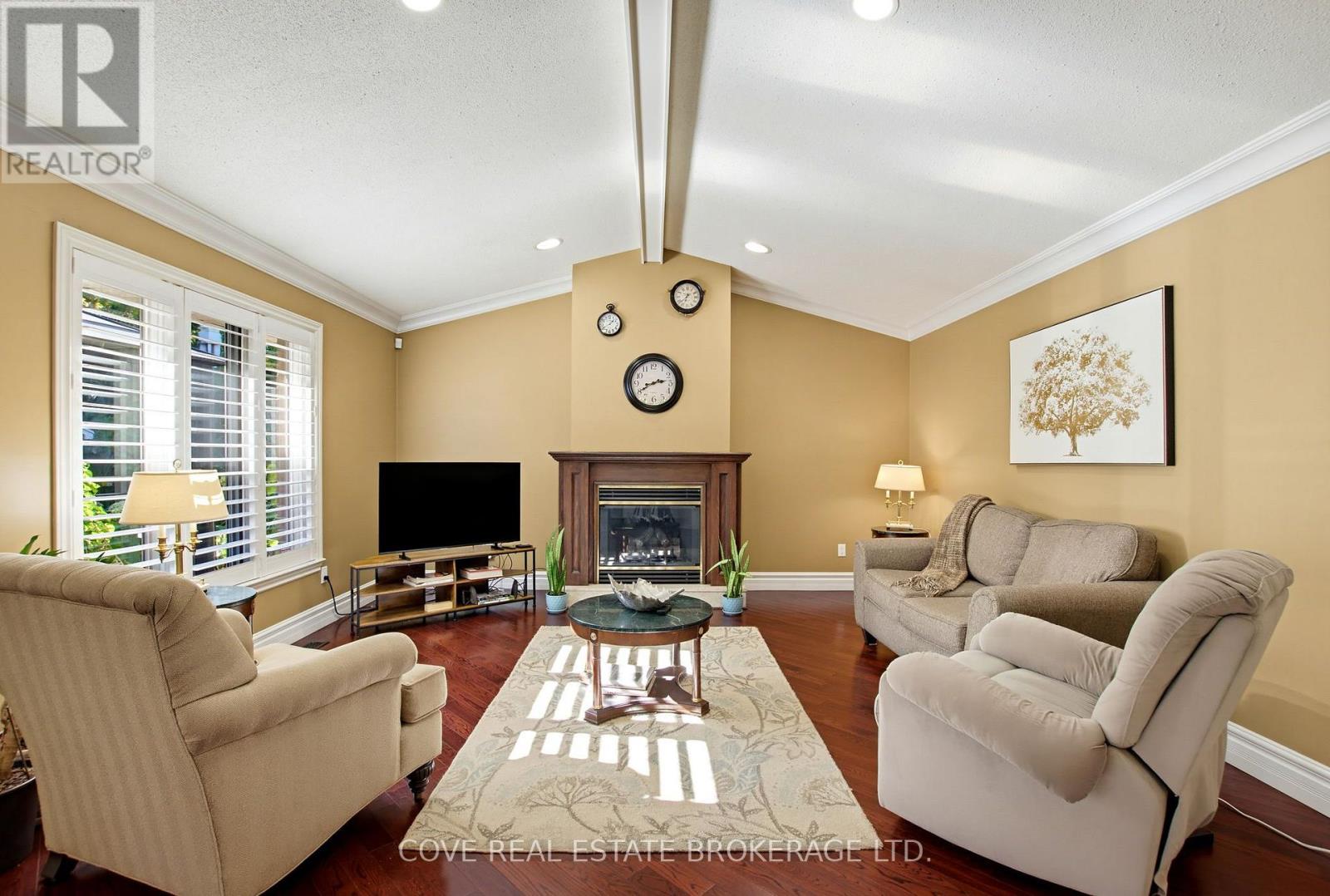 91 Sunnyside Drive Property Photo 11