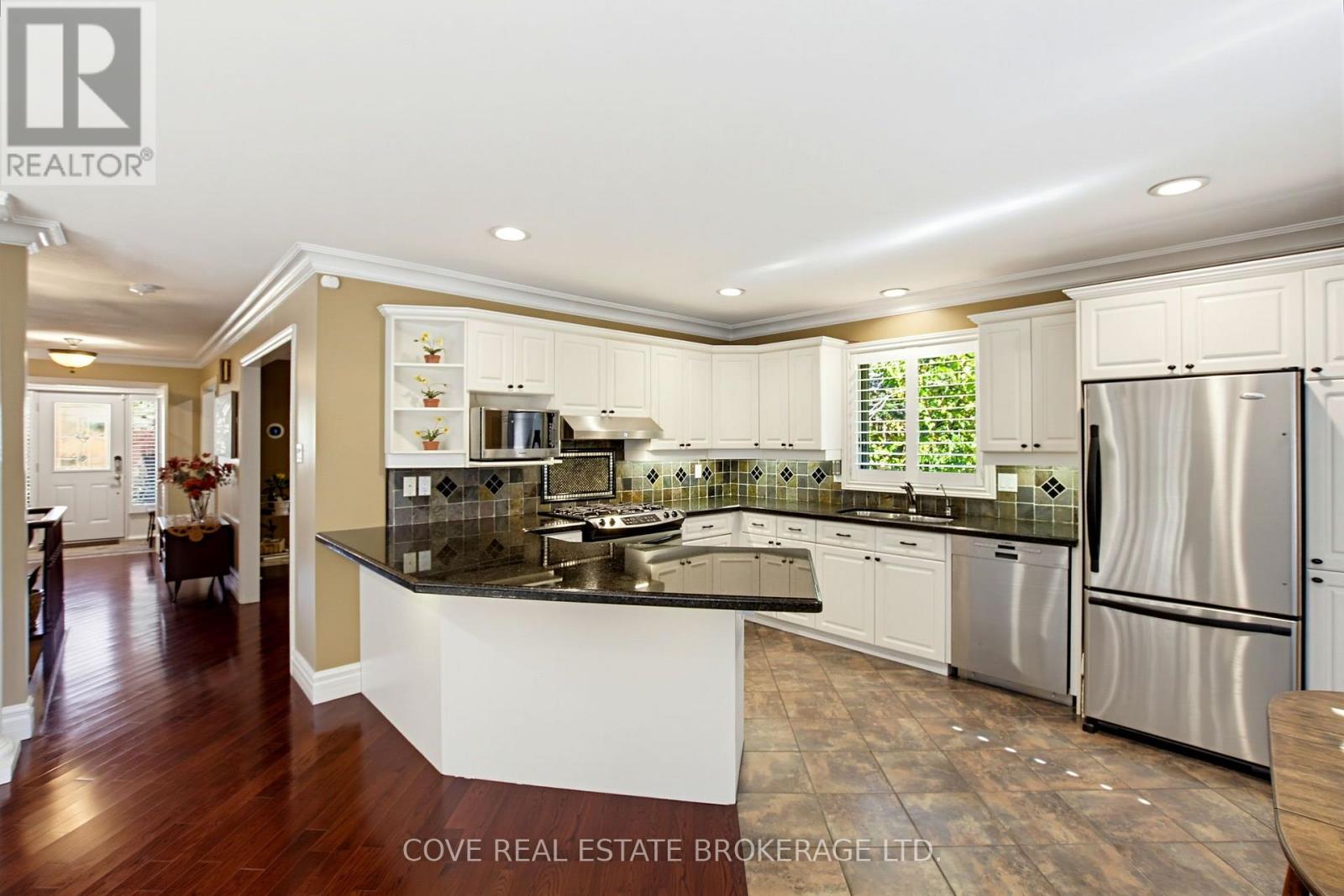91 Sunnyside Drive Property Photo 15
