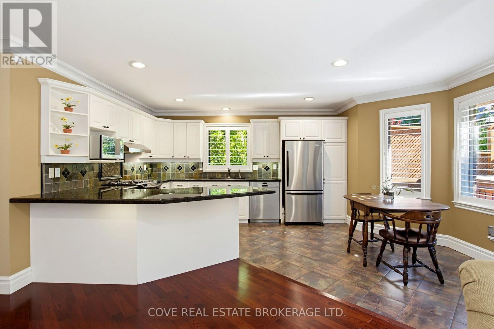 91 Sunnyside Drive Property Photo 16