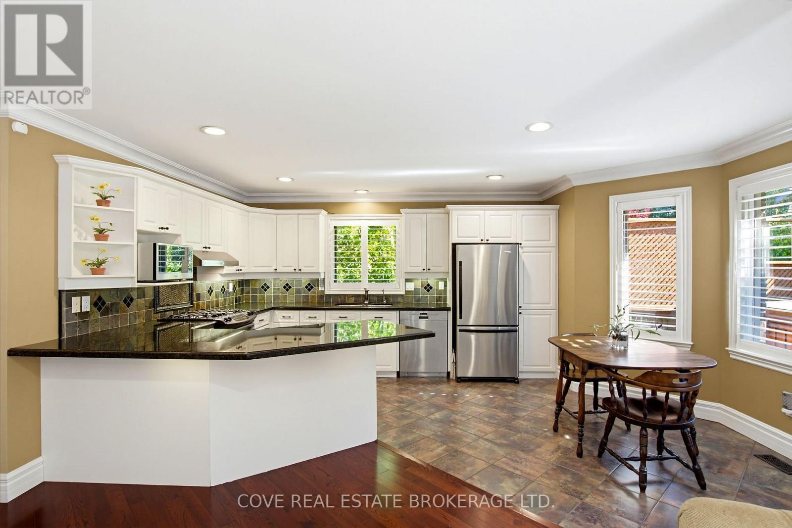 91 Sunnyside Drive Property Photo 17