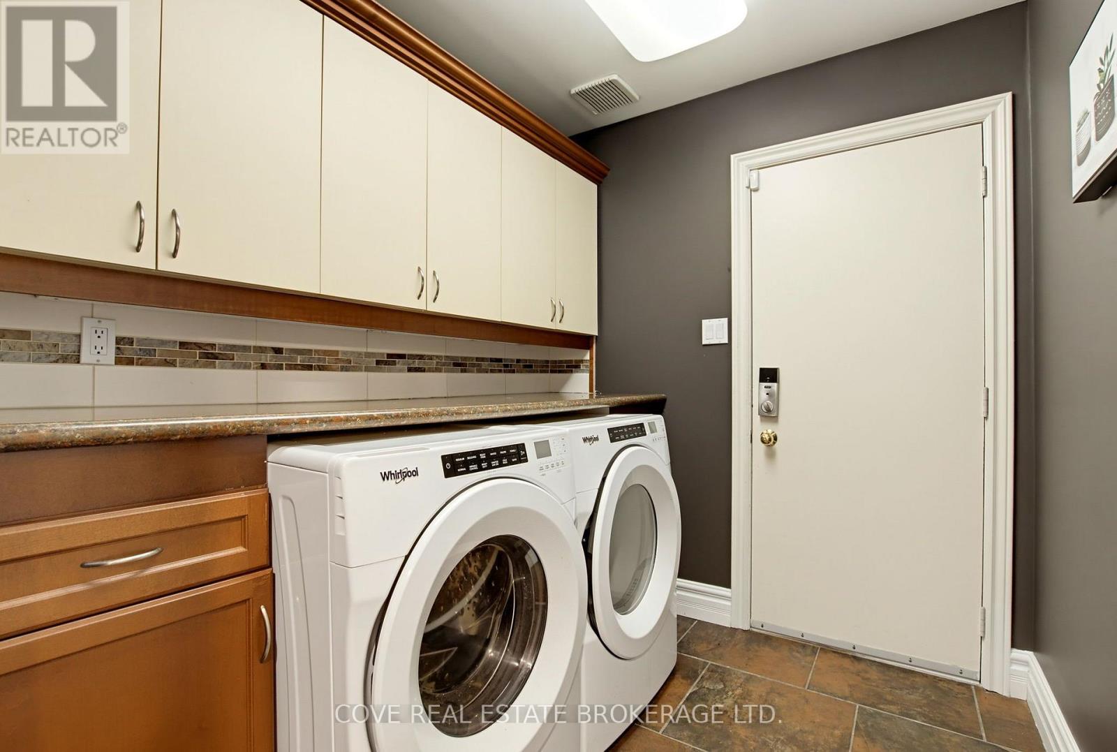91 Sunnyside Drive Property Photo 31
