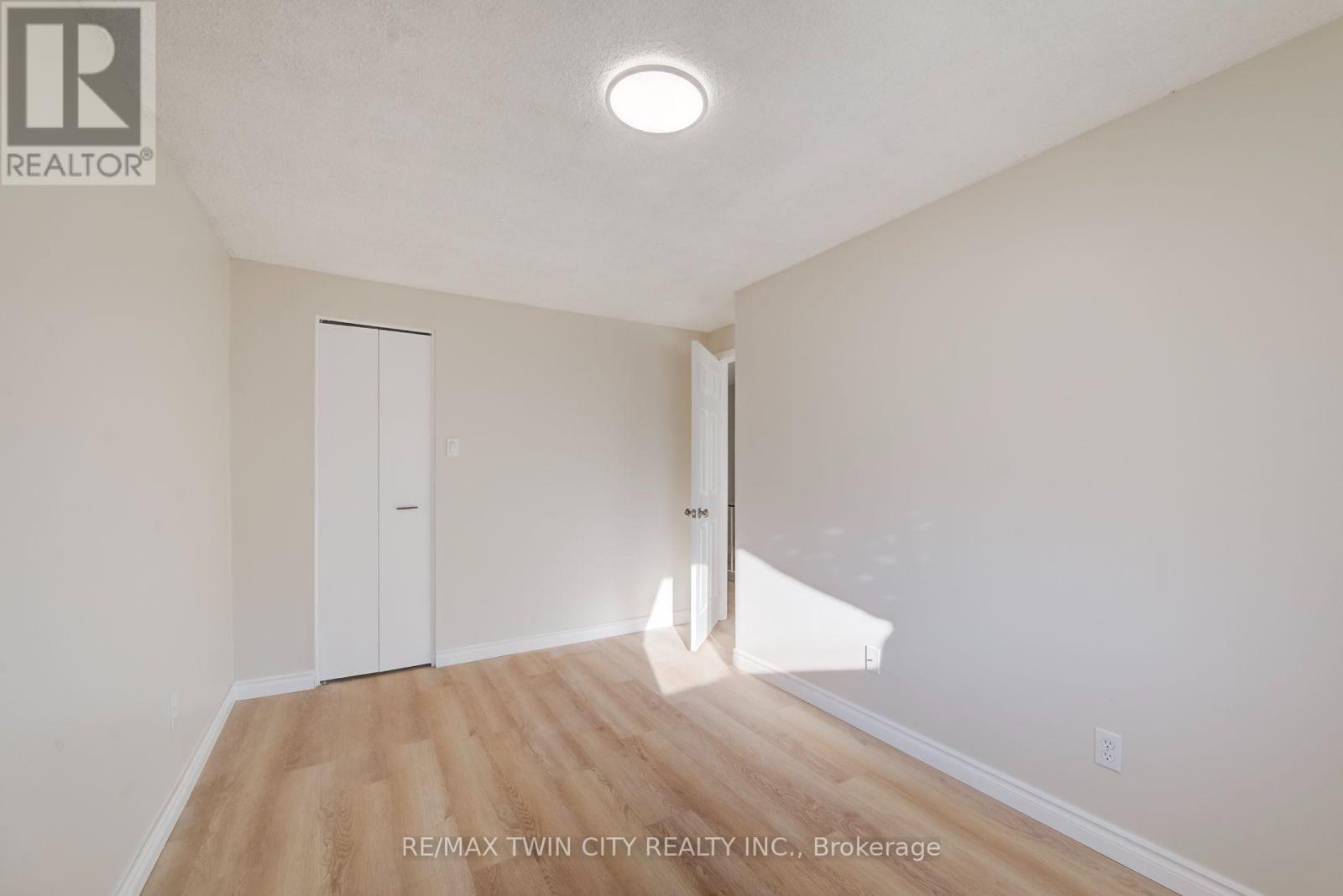 25 - 121 Morgan Avenue Property Photo 28