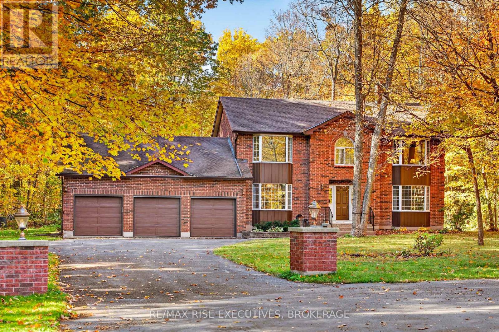 1685 Woodmount Grove Property Photo 1