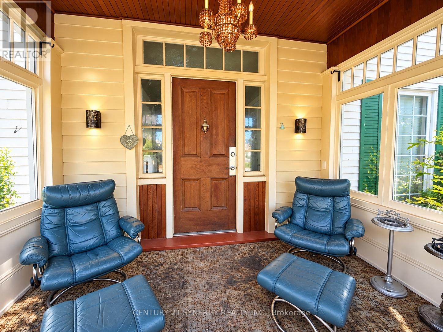 15 Strathcona Street Property Photo 11