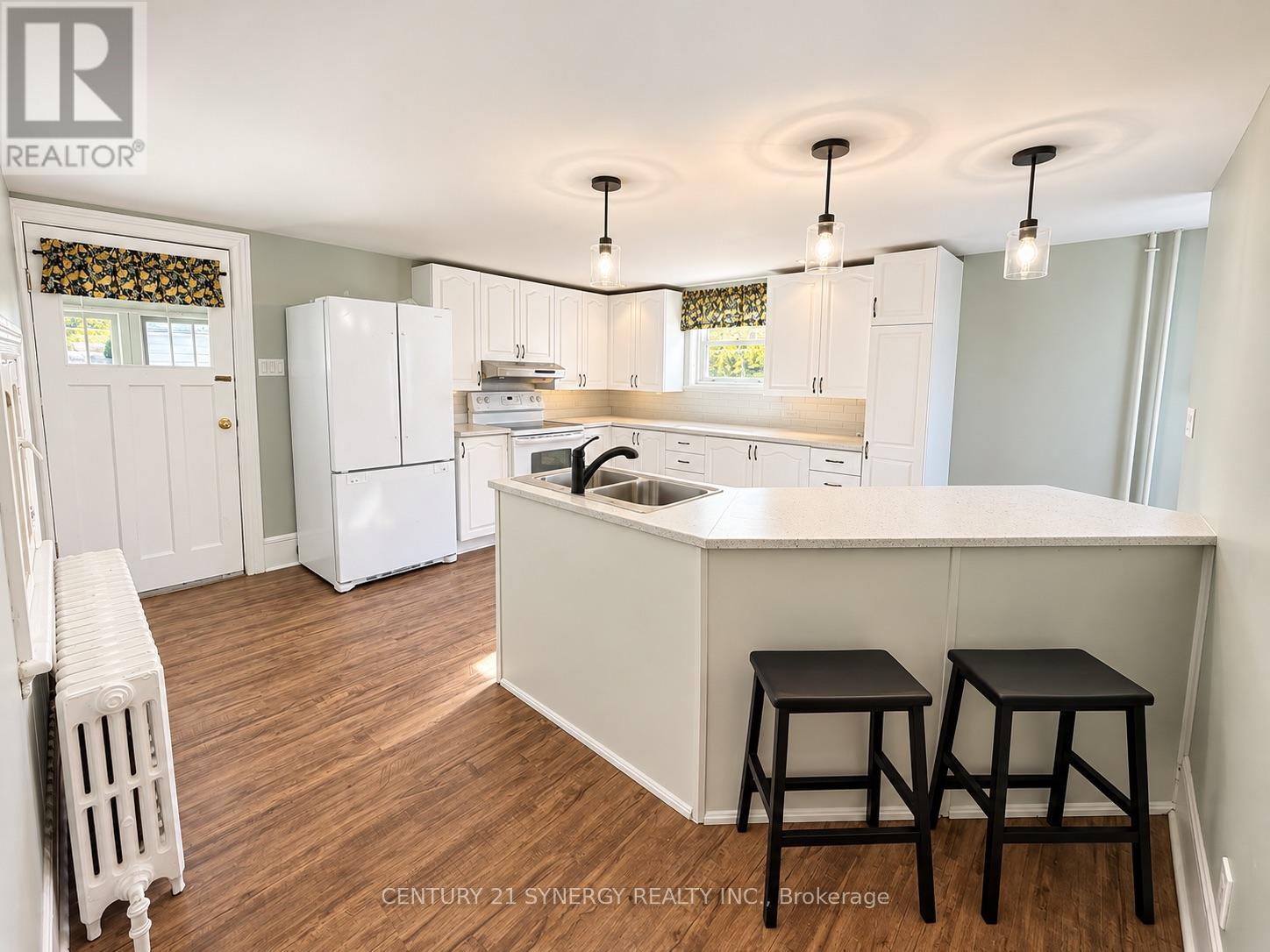 15 Strathcona Street Property Photo 18