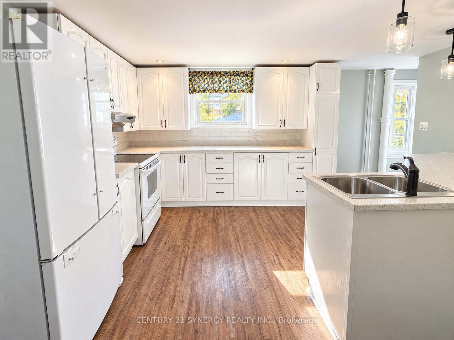 15 Strathcona Street Property Photo 19