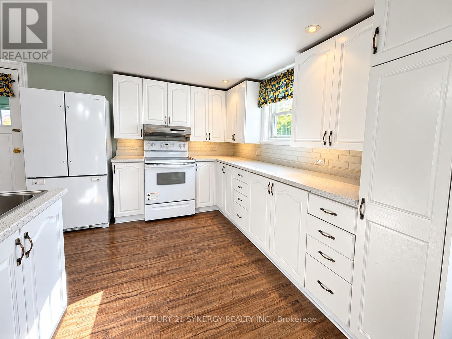 15 Strathcona Street Property Photo 20