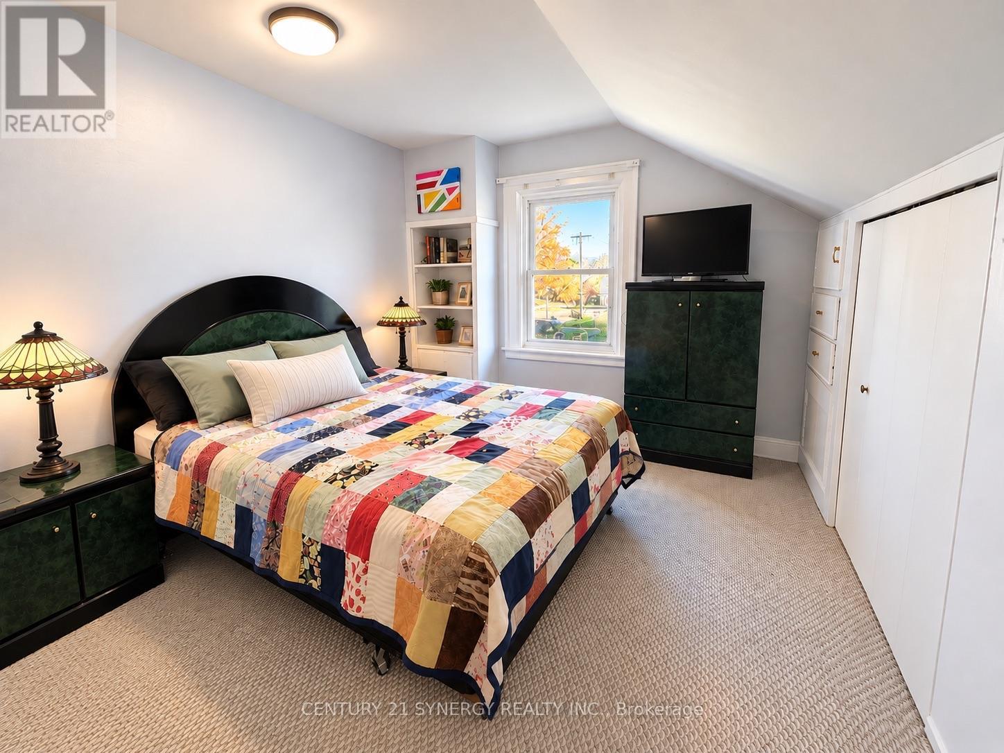 15 Strathcona Street Property Photo 28