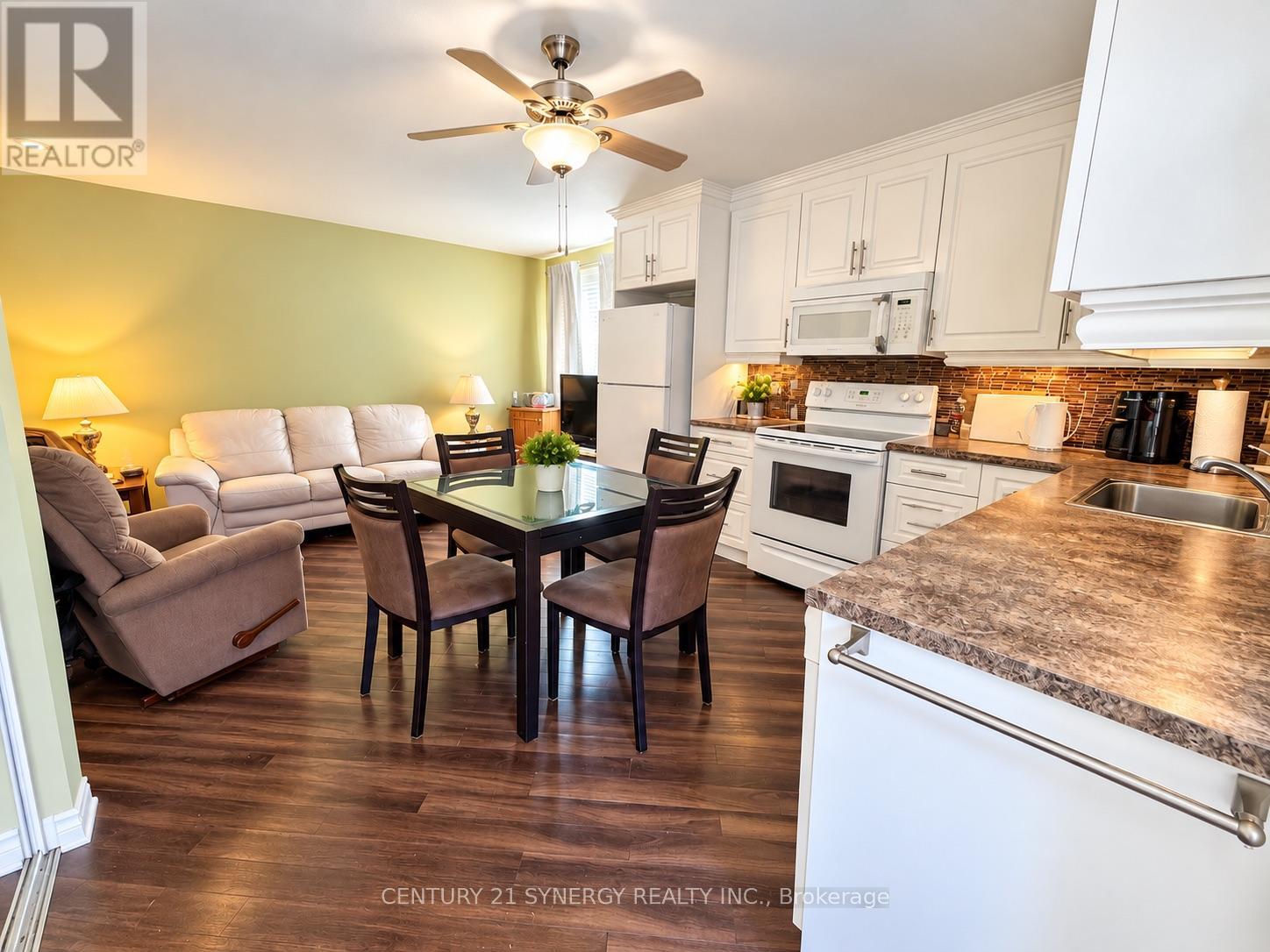 15 Strathcona Street Property Photo 41