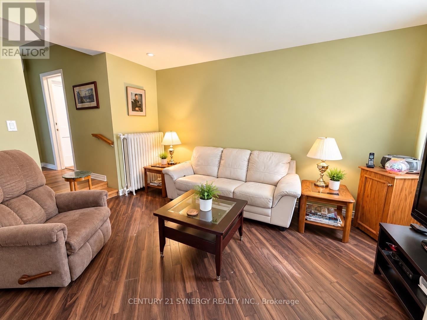 15 Strathcona Street Property Photo 43