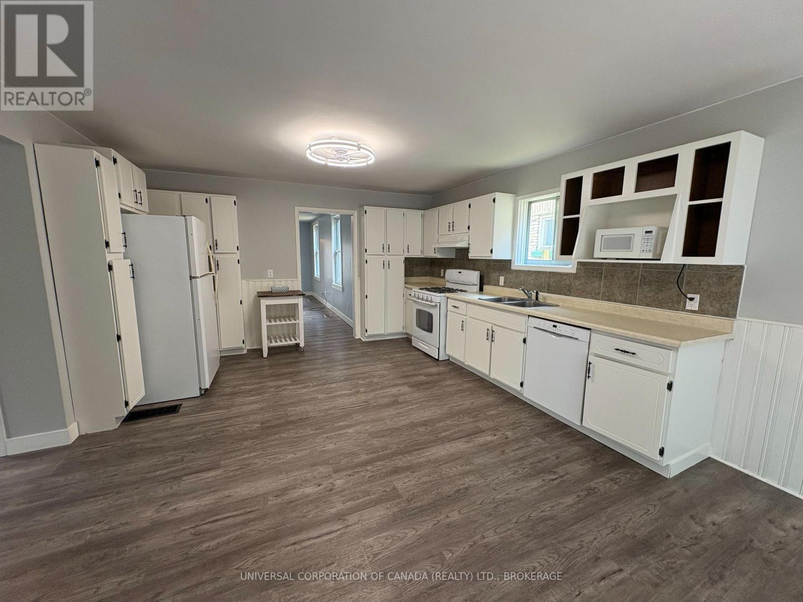 97 Chesley Avenue Property Photo 18