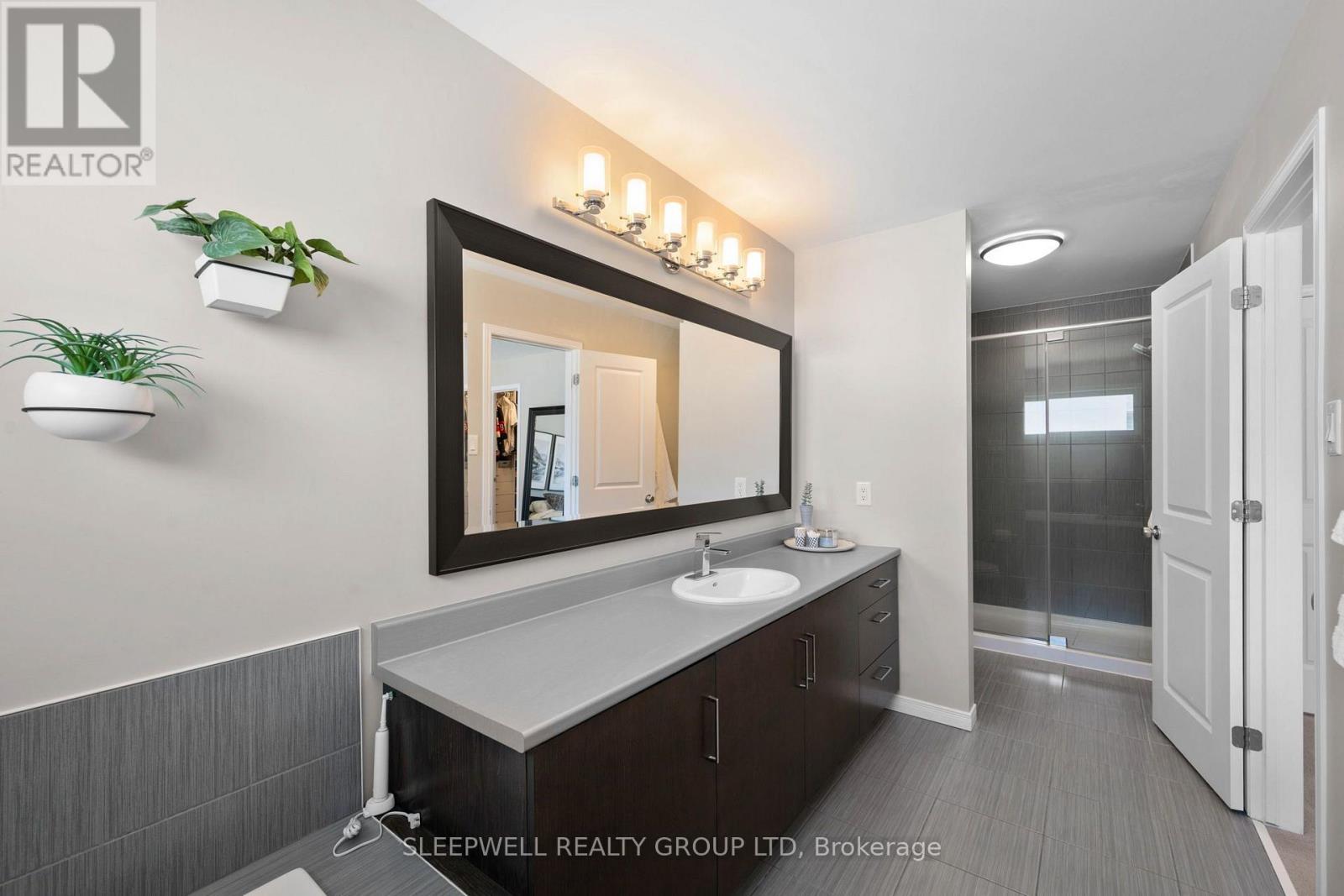 147 Westphalian Avenue Property Photo 23