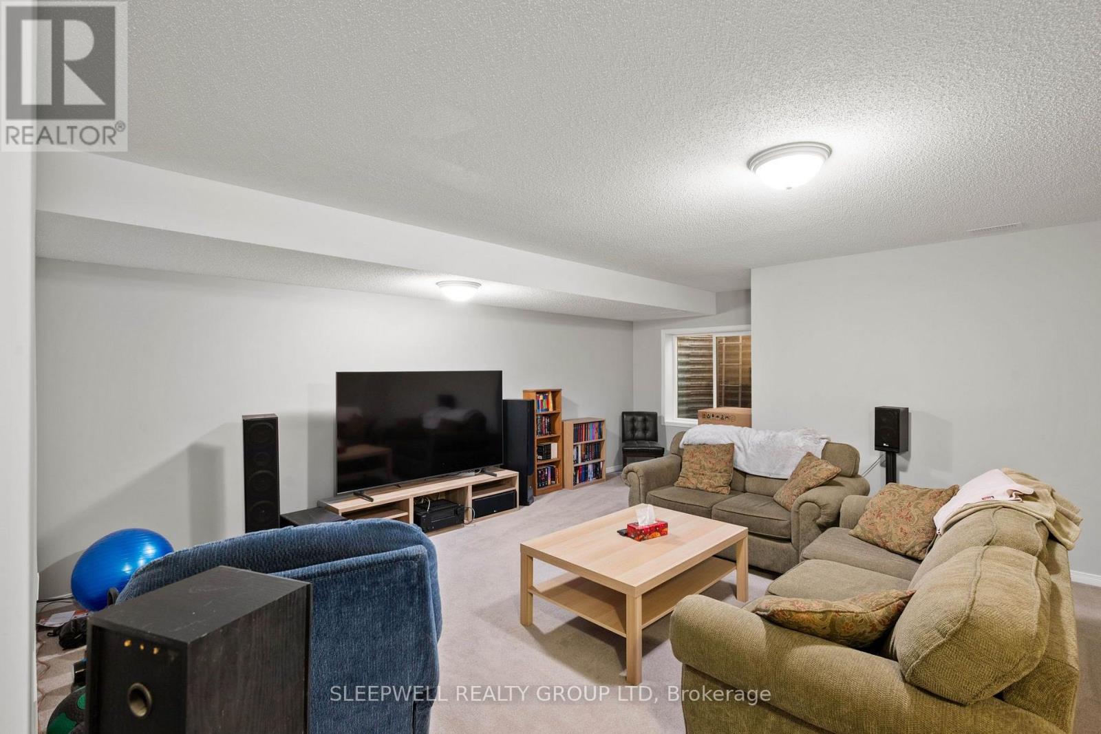 147 Westphalian Avenue Property Photo 29