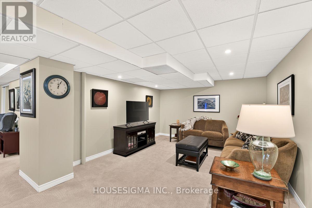 798 Greenly Drive Property Photo 36