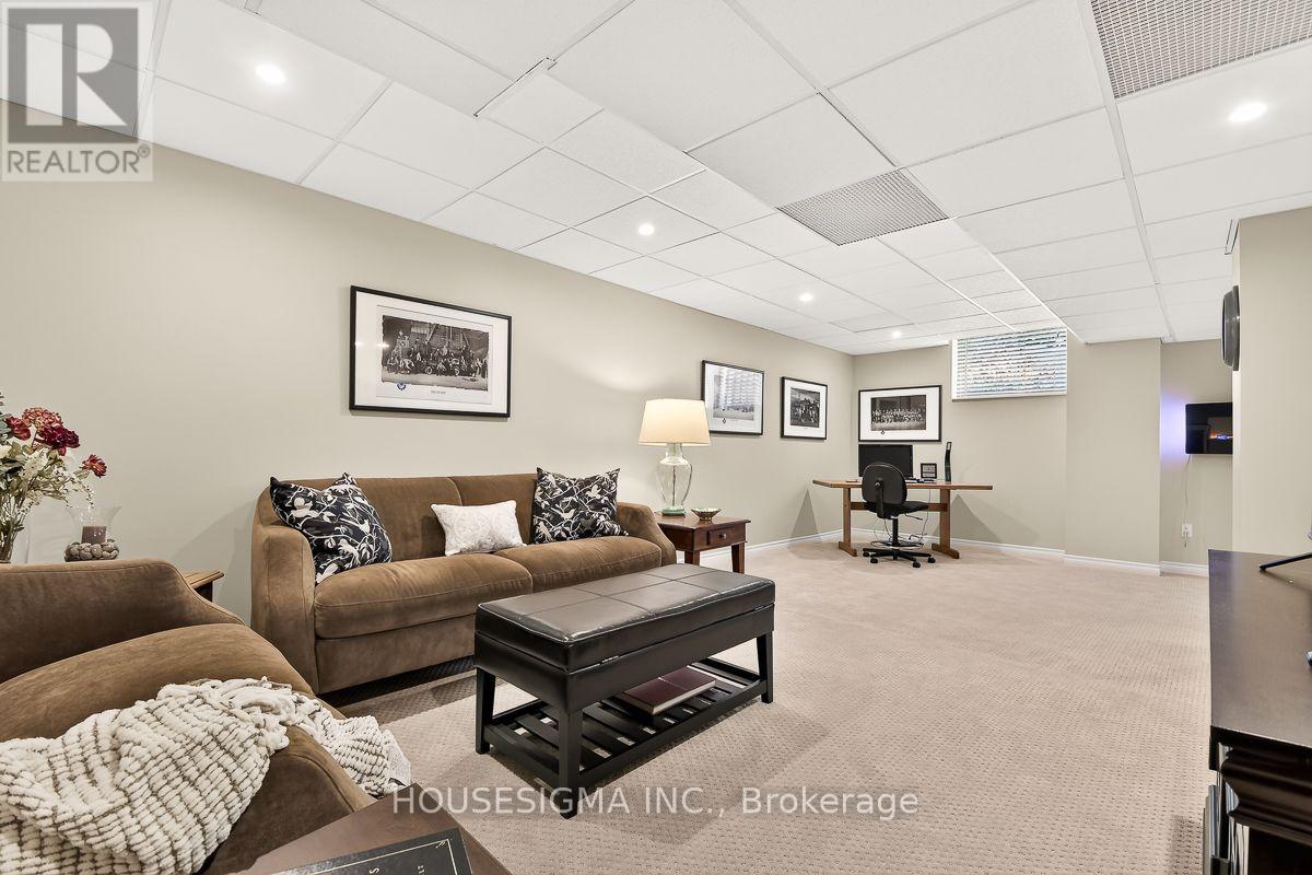 798 Greenly Drive Property Photo 38