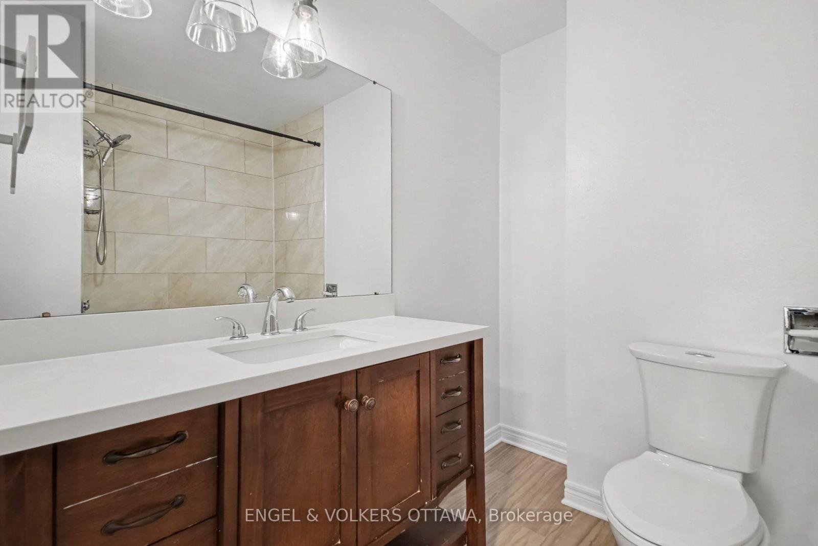 29 Woodbury Crescent Property Photo 23