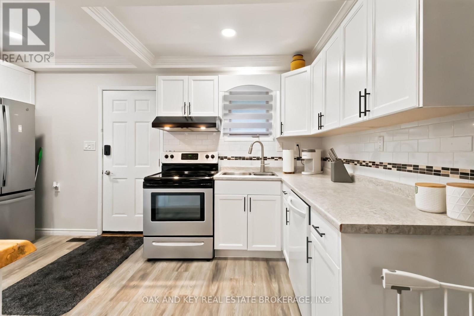 1 Vanier Place Property Photo 11