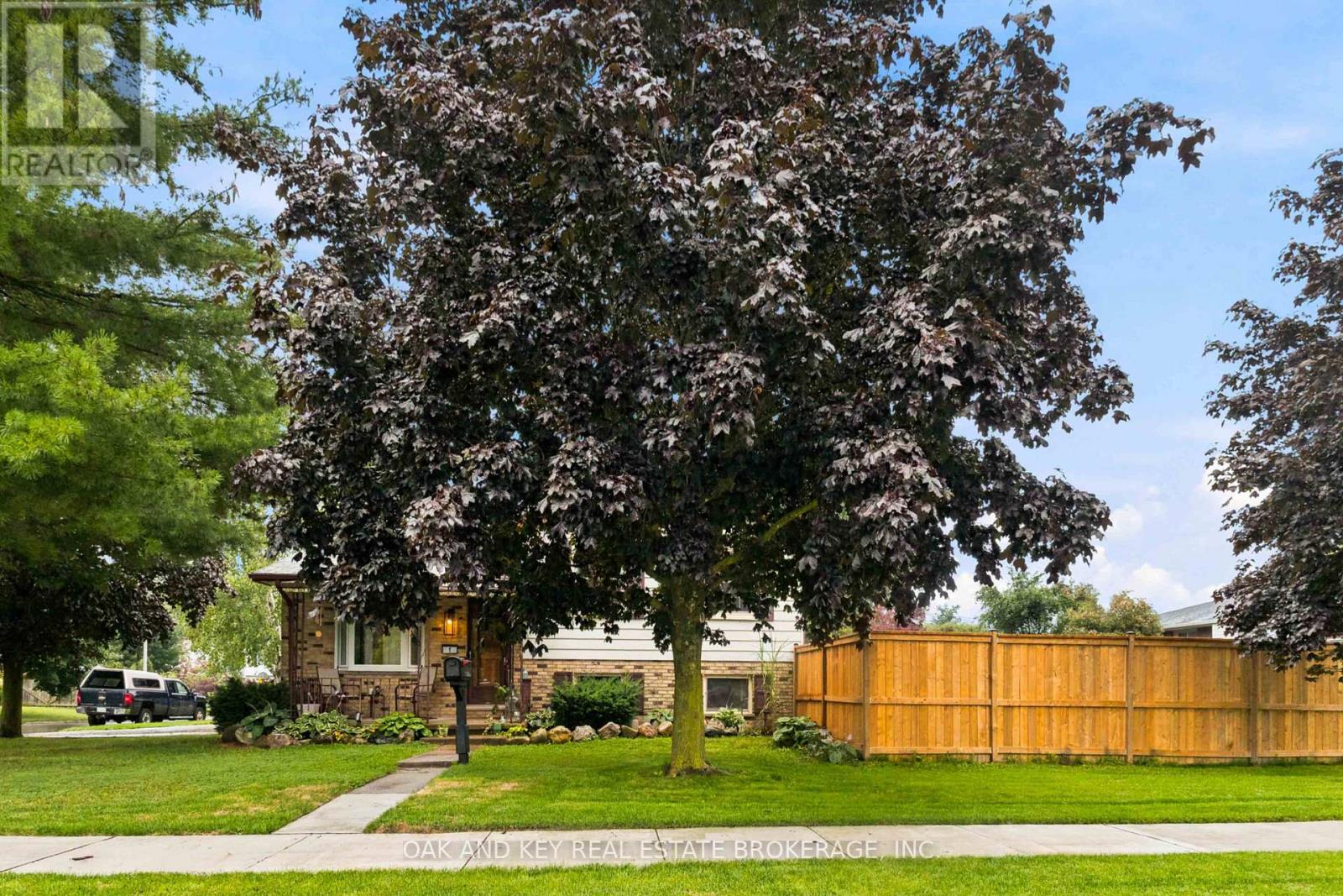 1 Vanier Place Property Photo 32