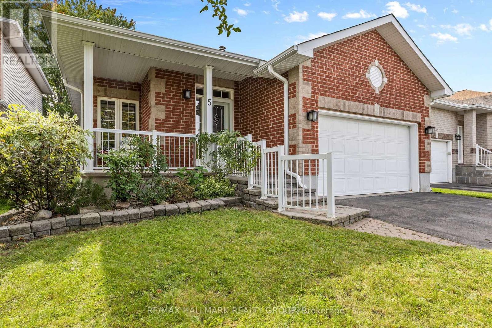 5 Rayburn Street Property Photo 2