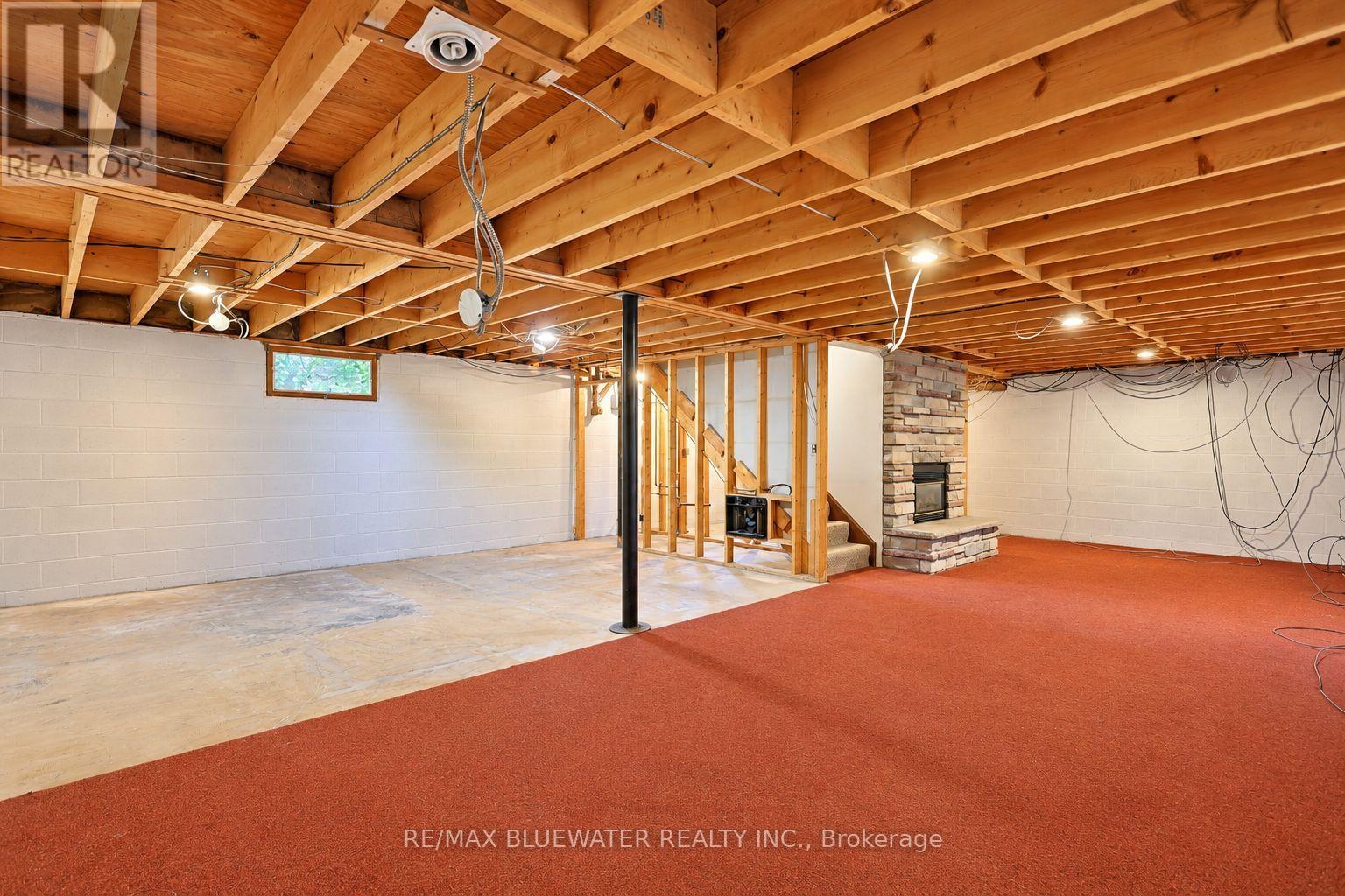 10138 Edmonds Boulevard Property Photo 19