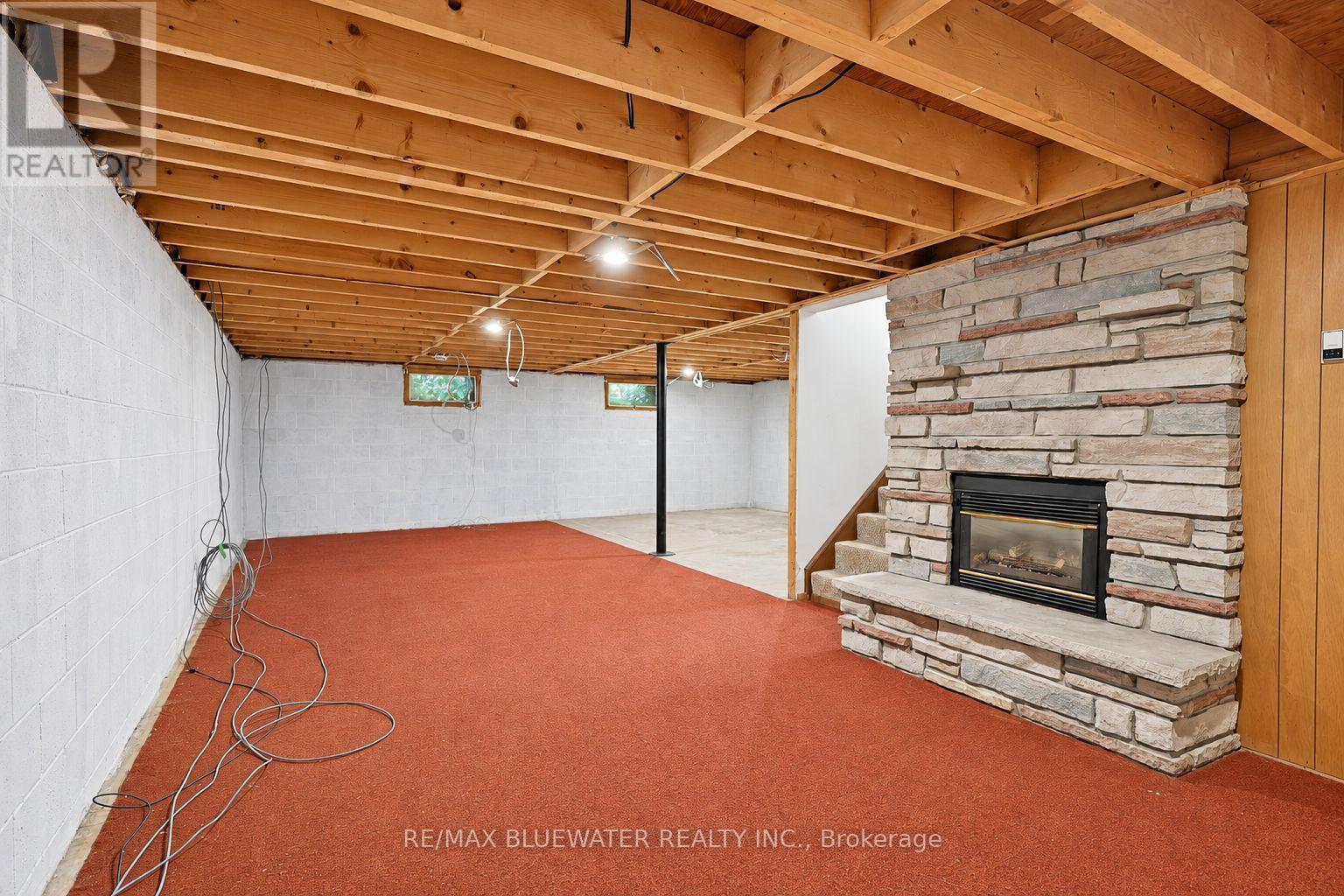 10138 Edmonds Boulevard Property Photo 20