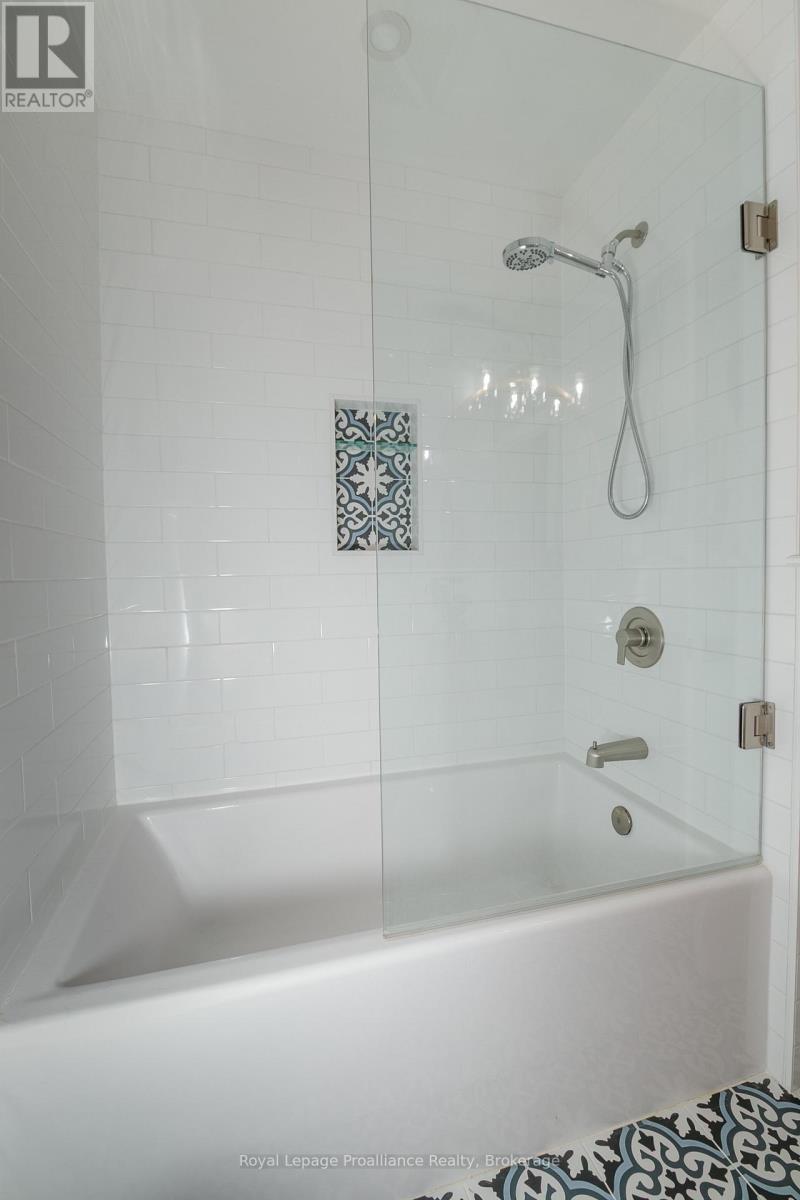 112 Prospect Hill Property Photo 20
